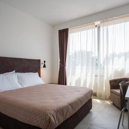בולאטה Hotel Bula מראה חיצוני תמונה