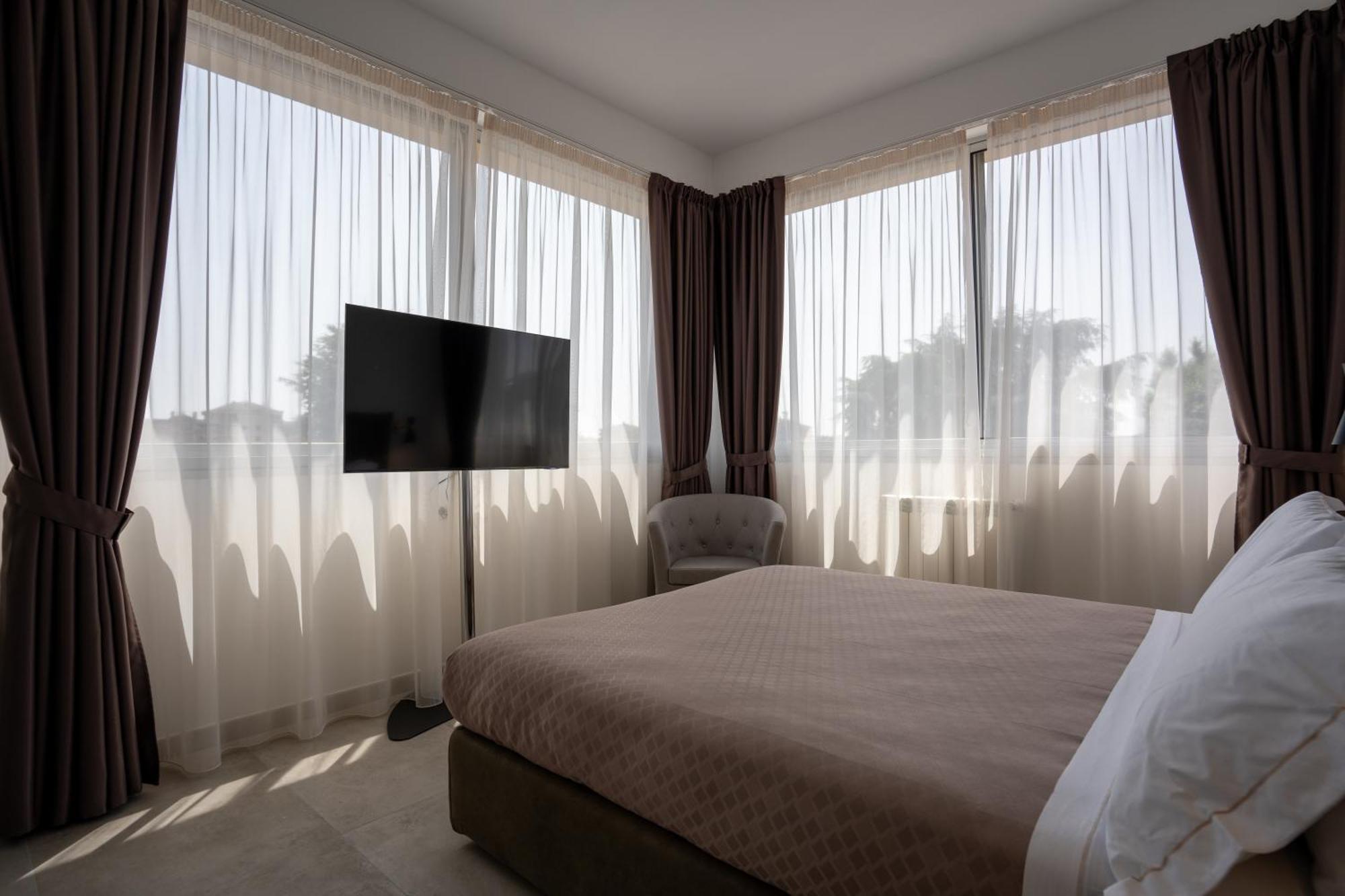 בולאטה Hotel Bula מראה חיצוני תמונה
