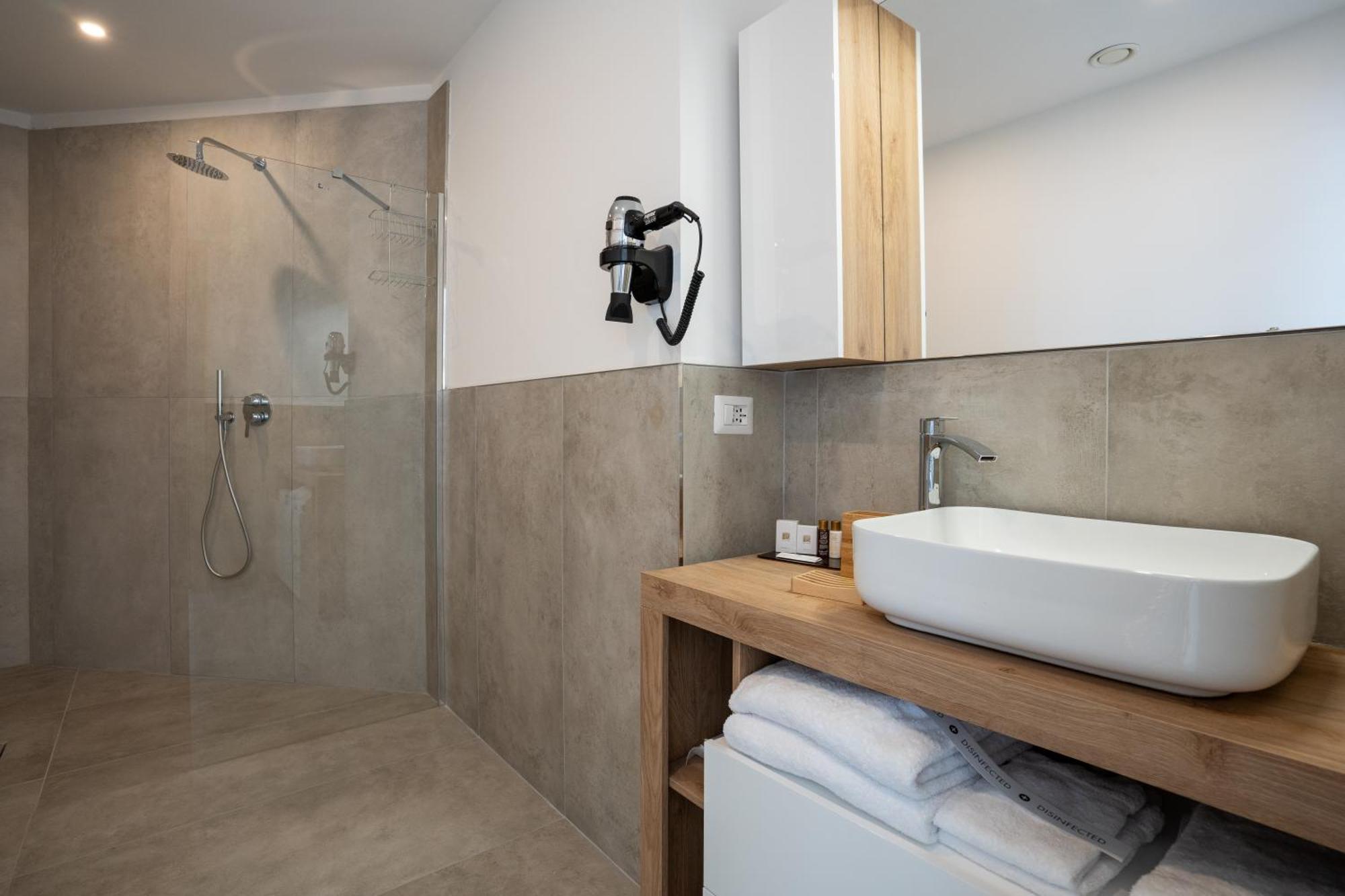 בולאטה Hotel Bula מראה חיצוני תמונה
